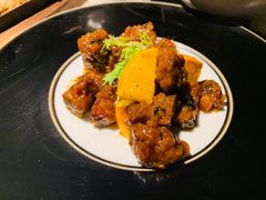 -穹六人间 people 6(岳阳路店)