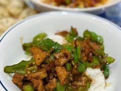 -李与白包子铺(桐梓林店)