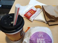-麦当劳(展览路店)