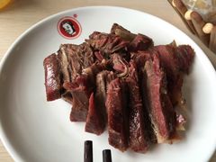 -闫家驴肉老店(华电一校店)