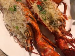 -东方红海鲜百汇(国际大厦店)