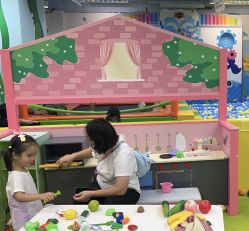 -莫莉幻想儿童乐园(深圳南山欢乐颂店)