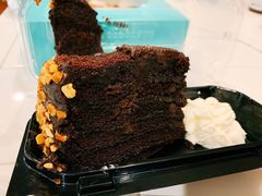 -The Cheesecake Factory(baldwin avenue)