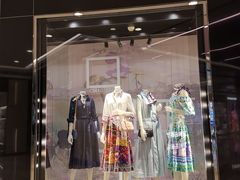 -PRADA普拉达(国际广场店)