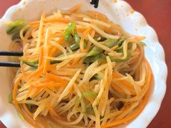 -金杨拉面王小吃面馆·牛三宝面·红烧牛肉粉