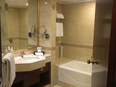 -南京金鹰皇冠假日酒店