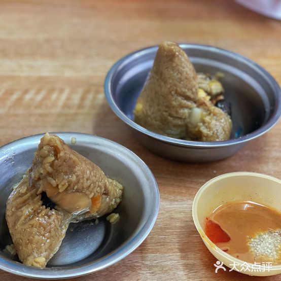 万记肉粽店
