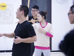 -菠萝格斗巴西柔术训练馆