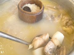 -朴小妹人参鸡汤火锅(长白山万达店)