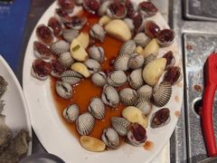 -胡须佬鸡煲四季火锅店(石厦西村直营店)