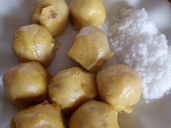 -粘豆包柴火铁锅炖