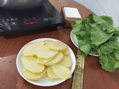 -黑竹沟新场牛肉火锅