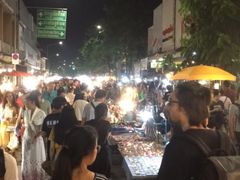 -周日夜市