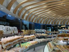 面包甜点陈列柜-仟吉KenGee(武汉高铁站店)