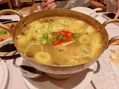酸汤福丸-若蘭慈·无国界素食料理(欢乐海岸店)