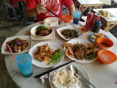 -大树下海鲜饭店