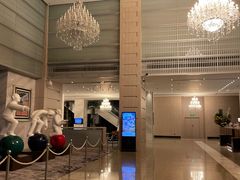 -上海虹桥西郊假日酒店