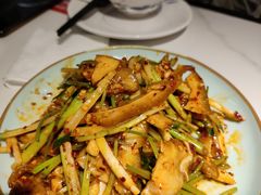 红油拌猪耳-江边城外烤全鱼(世茂广场店)