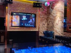 豪华包房（中）-凯乐会量贩KTV(国防大厦总店)