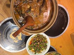 柴火稻草鱼-吃饭皇帝大(长宁龙之梦店)