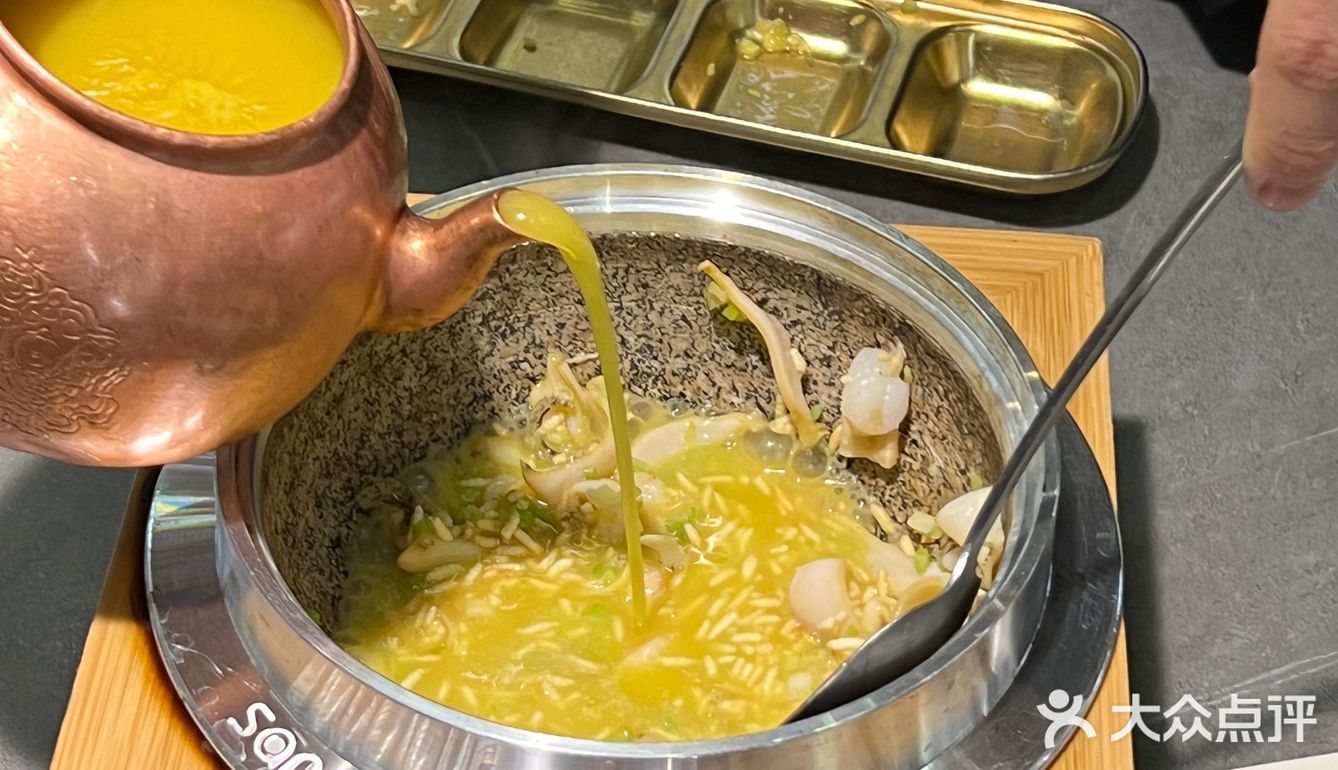 不愧是出了名的杭州氛围感约会餐厅！