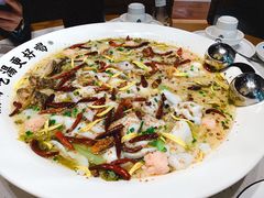 -江渔儿酸菜鱼·拔草餐厅(虎门君乐汇店)