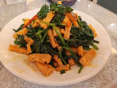 -汗腾格里·风味餐厅(新疆驻京办店)