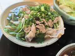 -大众跷脚牛肉馆·非遗传承单位(峨眉山店)