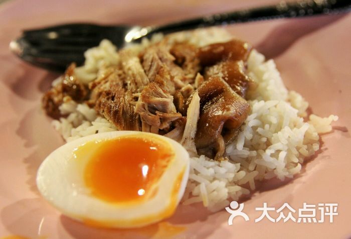 凤飞飞猪脚饭图片 - 第1张