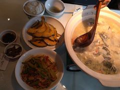 -老傅家湘潭水煮活鱼店(众一国际店)