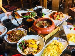 -云海肴·汽锅鸡·云南菜(天山百盛优客店)