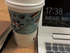 筝筝纸鸢-茶颜悦色(金茂览秀城LG层外街店)