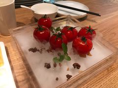 番茄脆菇沙拉-小大董·烤鸭(凤凰汇店)