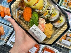 -盒马鲜生(丁香国际店)