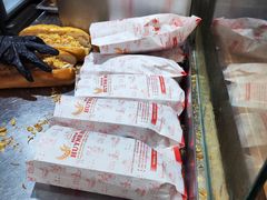 -Bánh Mì Huynh Hoa