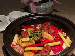 椒麻黑蒜特级和牛粒-悦轩中餐厅·高空江景·杭州柏悦酒店