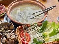 -阿婆情腊排骨火锅·野生菌季(古城旗舰店)