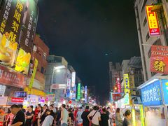 -六合夜市