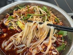 -周良天山牛杂城(天山路总店)