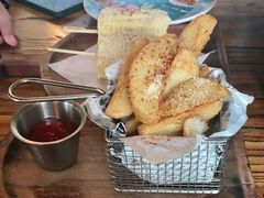 -I HOLIC艾豪丽披萨(KKone店)