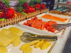 -圣罗巴甄选自助(麦凯乐店)