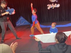 -猴有戏教育戏剧·音乐剧·主持口才·演讲朗诵辩论(环球港华师大校区)
