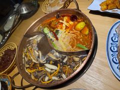 -洱火云南酸菜牛肉火锅(石景山当代商城店)