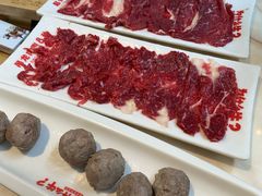 现切吊龙肉-为什么牛潮汕牛肉火锅(中信广场店)