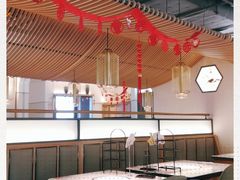 -左庭右院鲜牛肉火锅(浦江欢乐颂店)