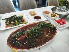 -洪平血旺椒麻鸡雅鱼饭店(熊猫大道店)