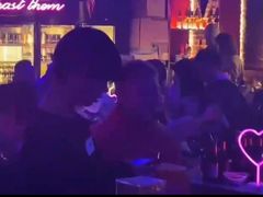 -UP嘻哈酒吧(粉巢店)