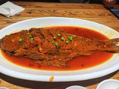 烧黄河鲤鱼（鲁菜）-鲁城往事(游客中心店)