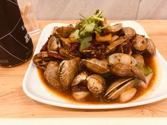 -铭记烧烤制作社•吊炉乳鸽 延吉冷面