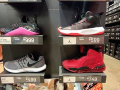 -NIKE上海青浦优选体验店